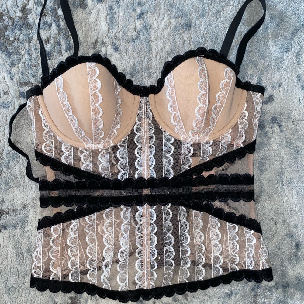 NWT Victorias Secret Corset 34D